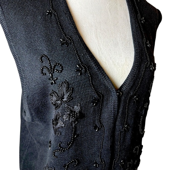 Requirements Black Beaded Floral Embroidered Knit Vest XL | Y2K Goth Grannycore - Picture 5 of 9